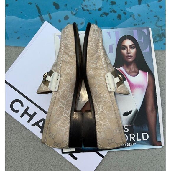 GUCCI Women's Tan Monogram GG Logo Canvas Horsebit Loafers Size 7 - Picture 8 of 13